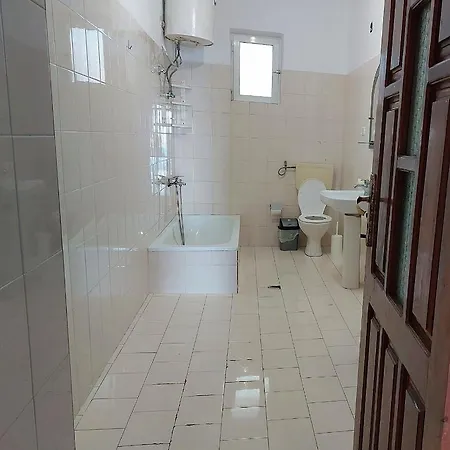 Himara Holiday House Tatil Evi